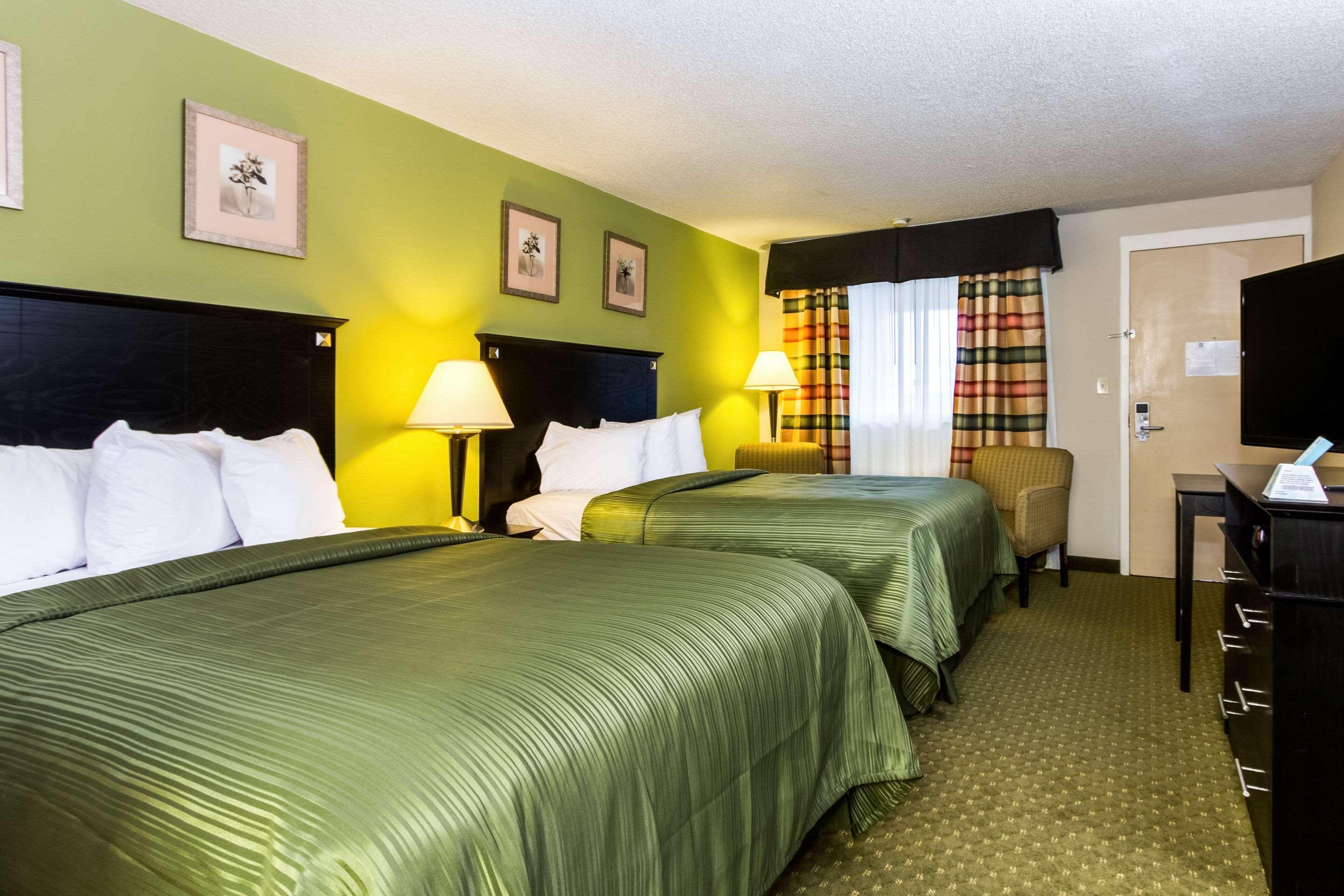 Quality Inn & Suites Moline - Quad Cities Εξωτερικό φωτογραφία