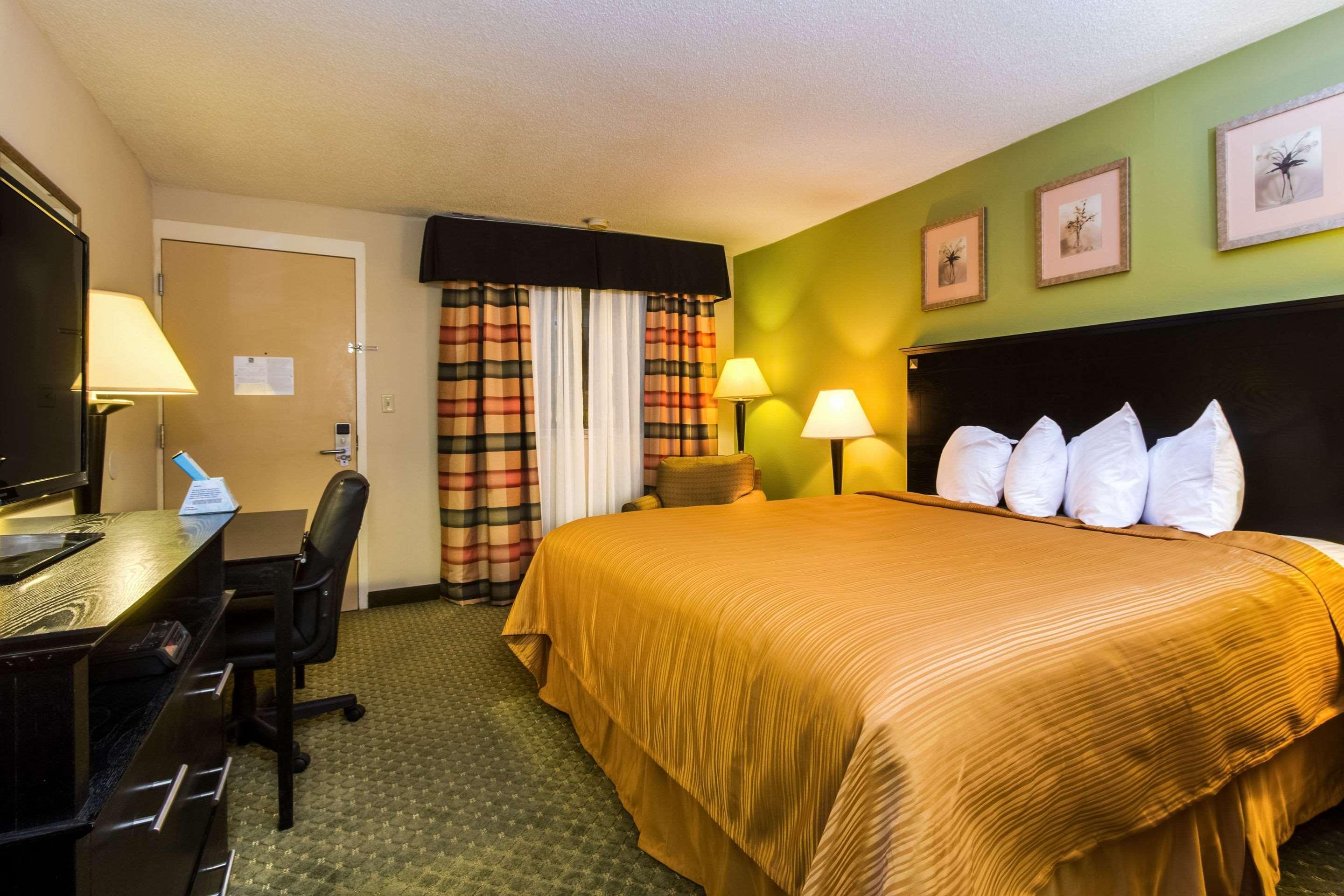 Quality Inn & Suites Moline - Quad Cities Εξωτερικό φωτογραφία