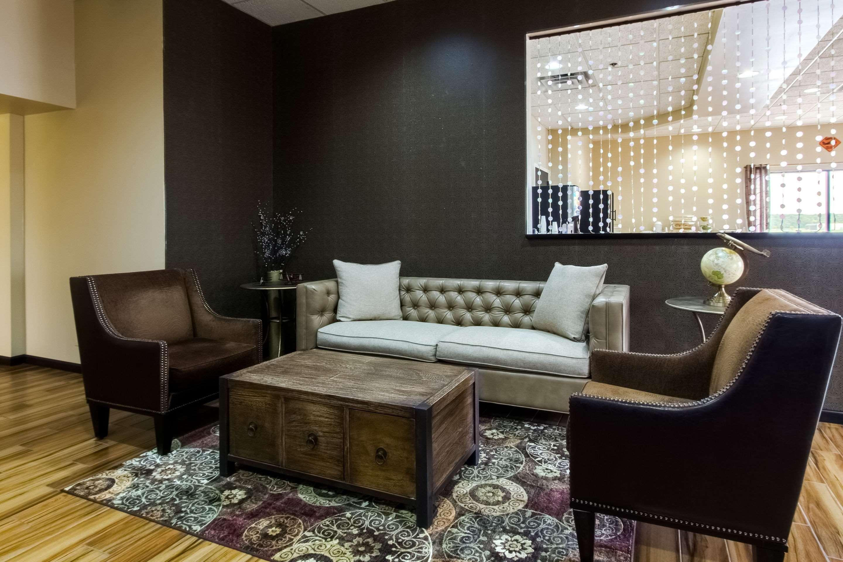 Quality Inn & Suites Moline - Quad Cities Εξωτερικό φωτογραφία